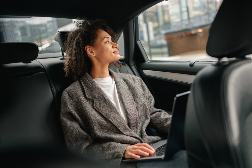 Services de VTC pour les professionnels du secteur des industries​