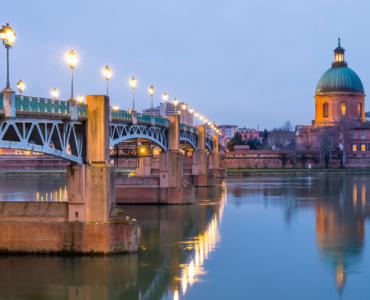 VTC et tourisme : visiter Toulouse autrement !