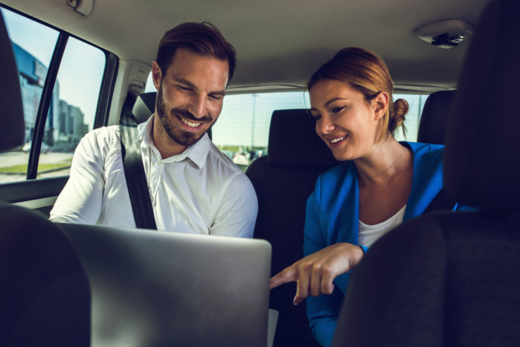 Pourquoi choisir un service de VTC pour vos déplacements professionnels ?​ VTC - LeCab